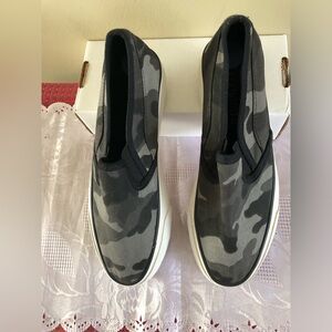 NWT Restricted women’s  size 7.5 Camo slip on’s. Shades of gray